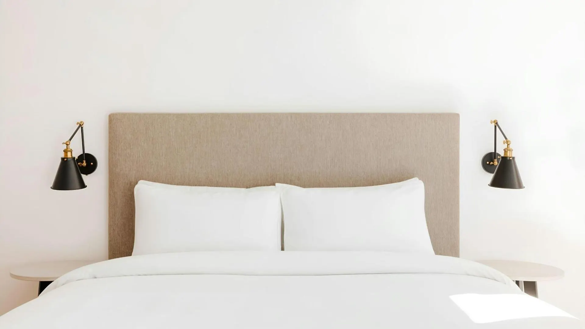 רומא Sonder By Marriott Bonvoy Palazzo Taverna Apartments Piazza Navona איטליה