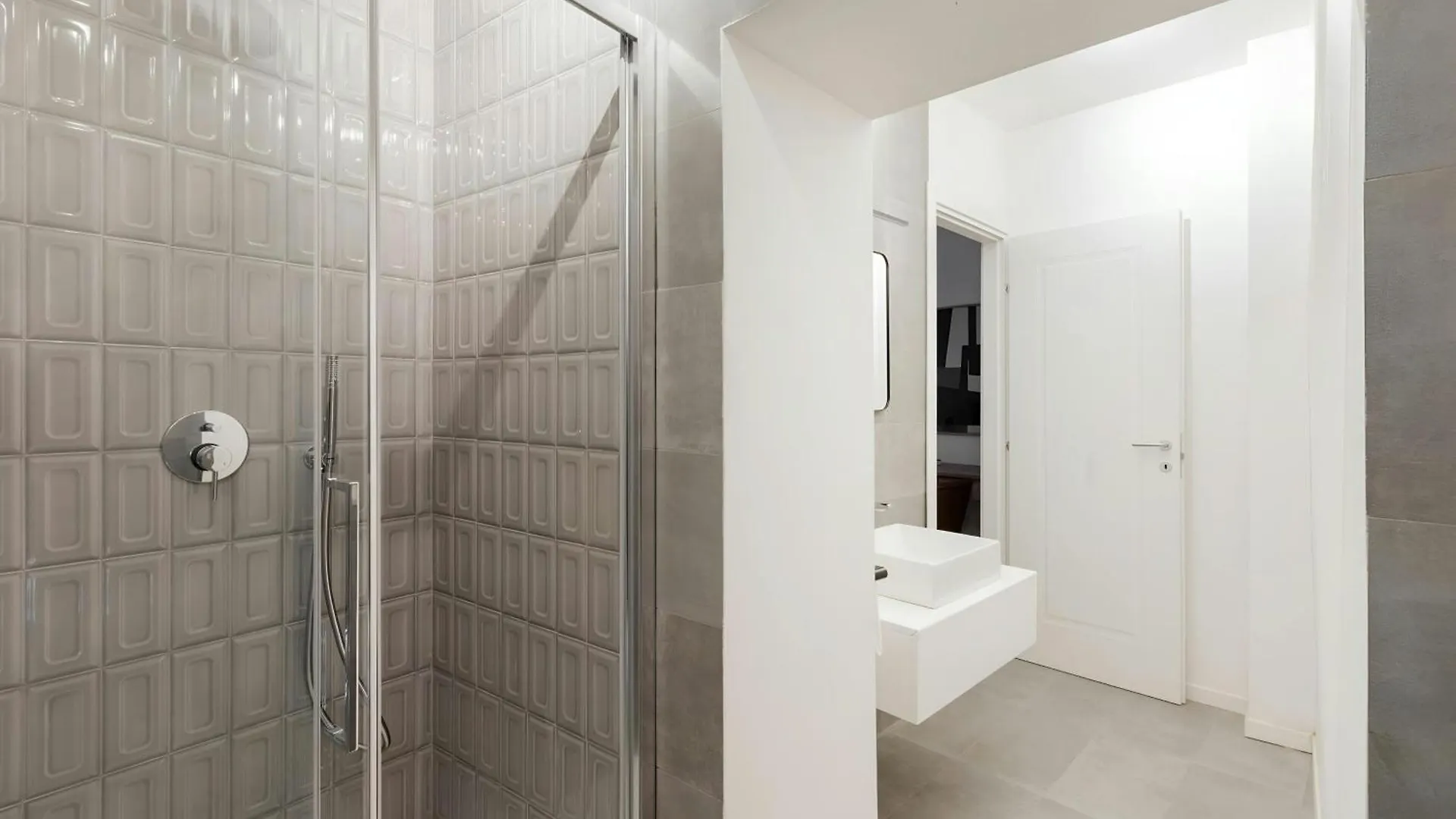 Sonder By Marriott Bonvoy Palazzo Taverna Apartments Piazza Navona Rome Aparthotel